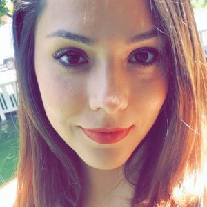 Meet your Posher, Claudia